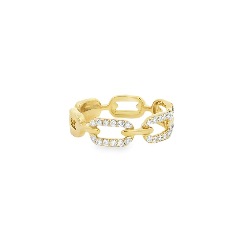 Elegant Gold and Diamond Ring